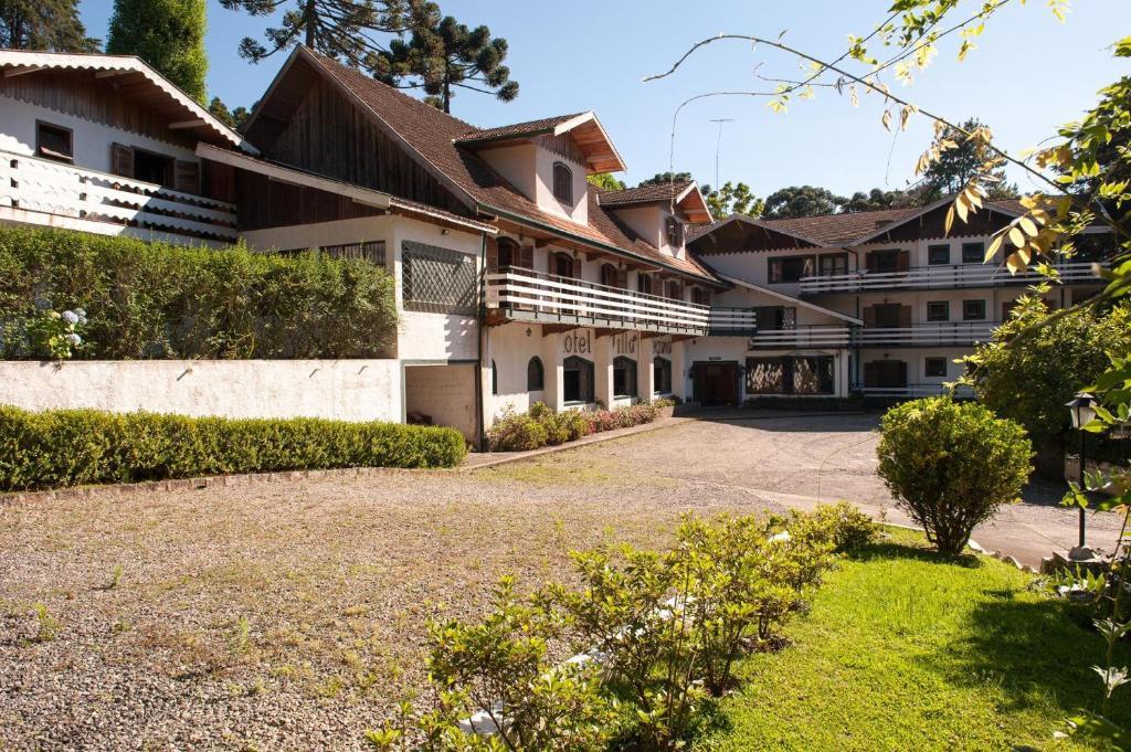 Hotel Vila Regina Campos do Jordão Exterior foto